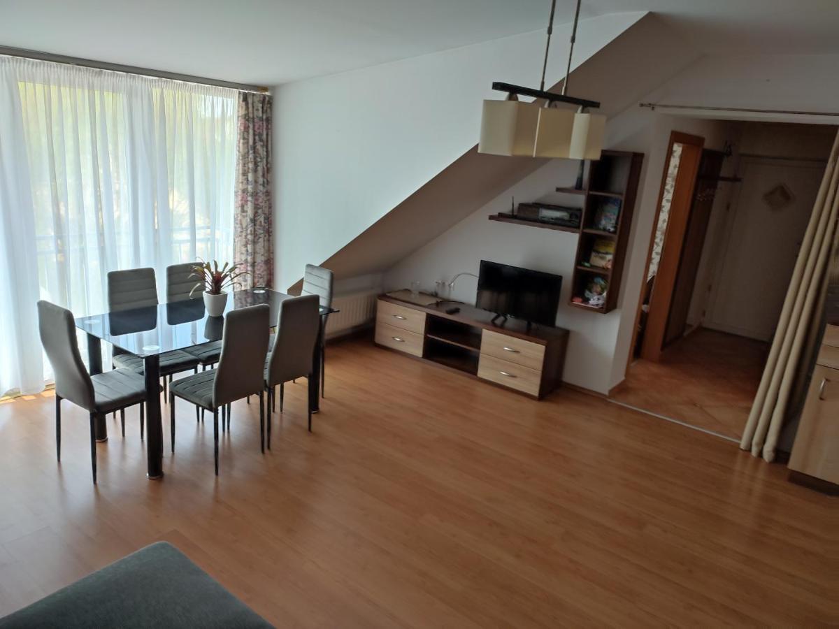 Larix Apartman Sárvár 外观 照片